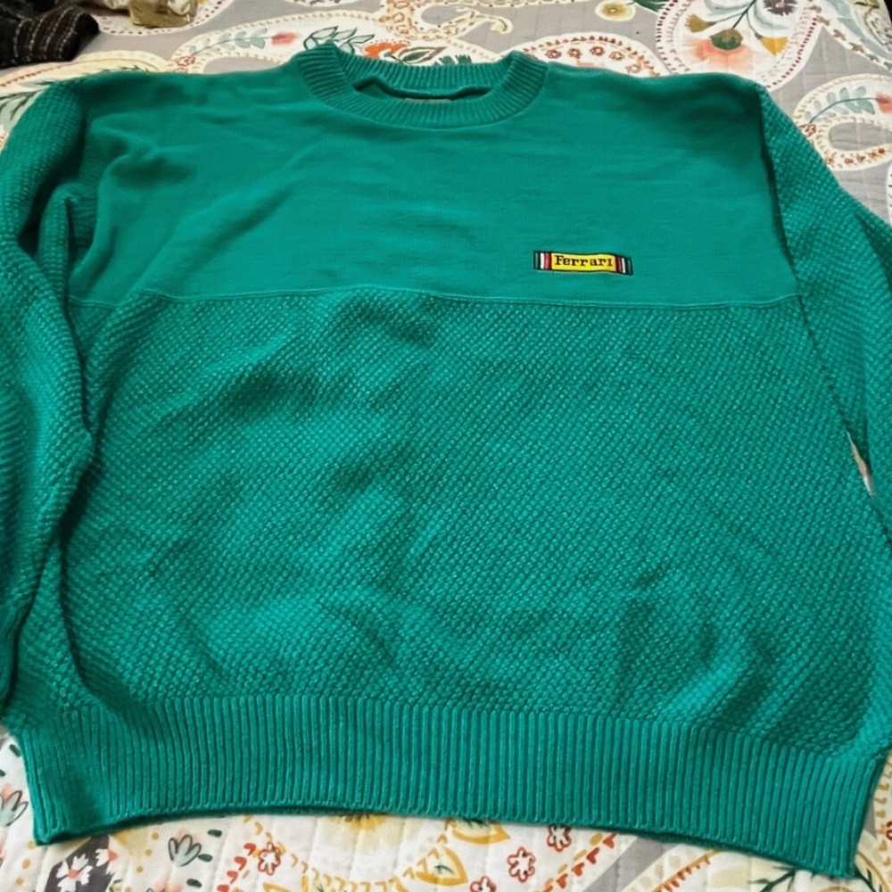 Outer Reef Green Mens Pullover Sweater Pre-Owned Size L Ferrai Emblem On Front.J